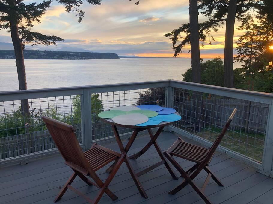 Waterfront, Sunsets And Mountains Villa Port Townsend Exterior photo